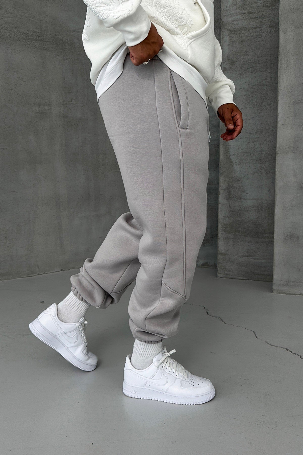 BAGGY MOLD THREE YARN TRACKSUIT • GREY