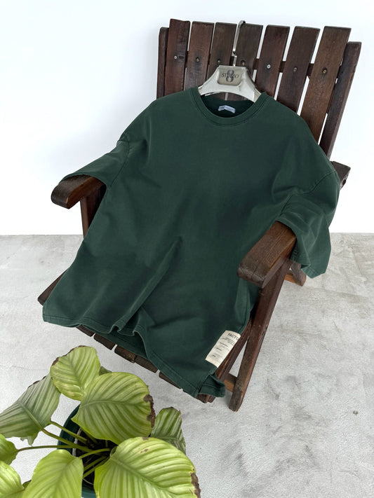 WASHED TWO THREAD SLITTLE DETAILED T-SHIRT • GREEN
