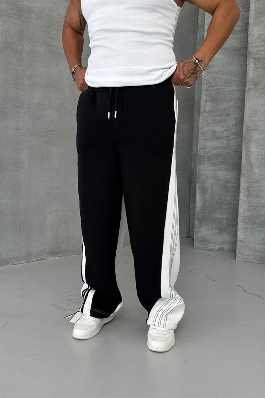 LOOSE CUT SIDE STRIPED TRACKSUIT • BLACK-WHITE