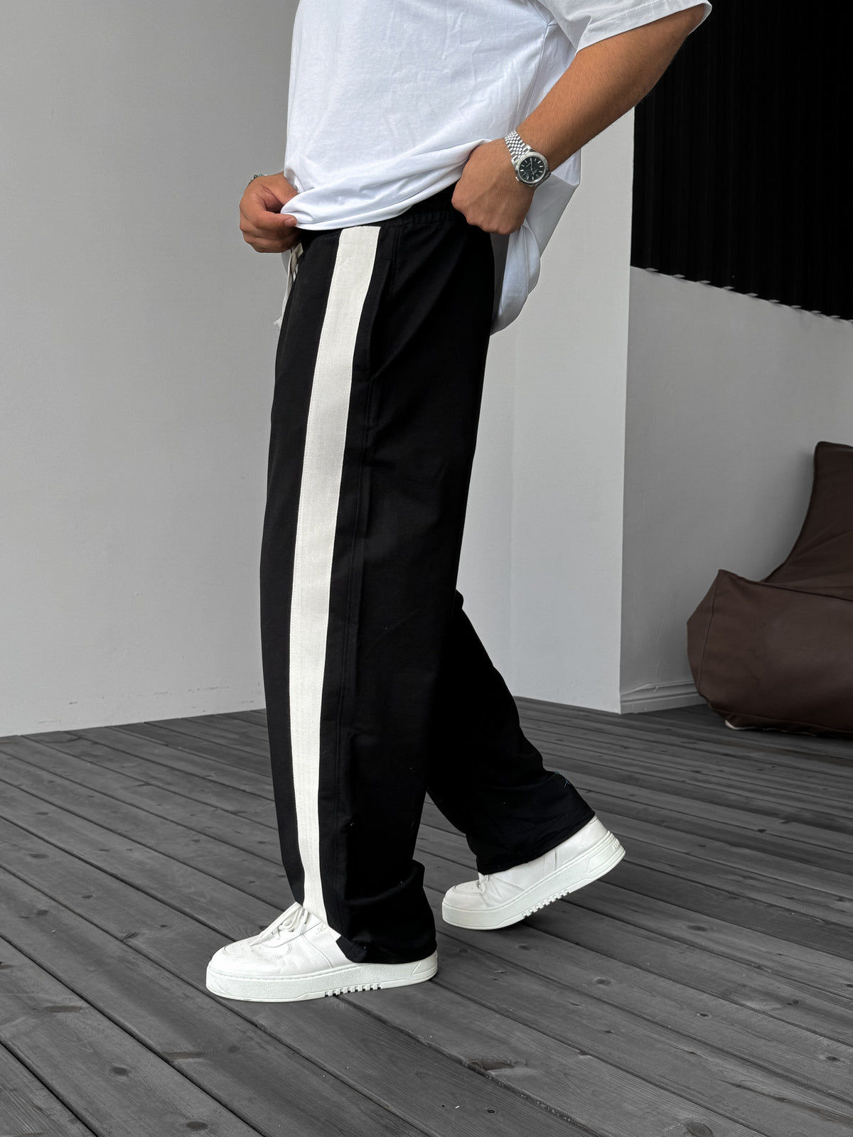 Black Straw Striped Pipe Leg Tracksuit