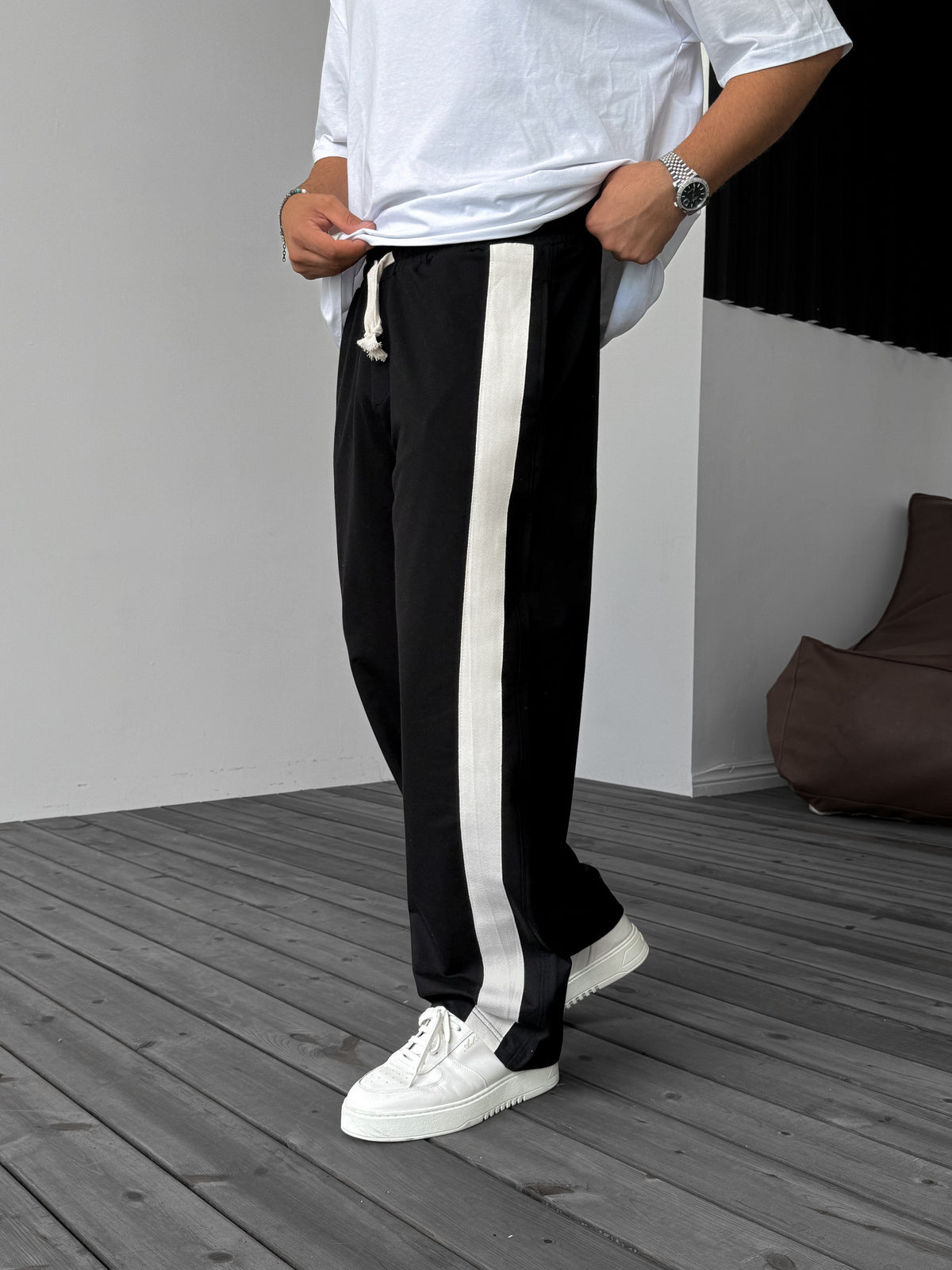 Black Straw Striped Pipe Leg Tracksuit