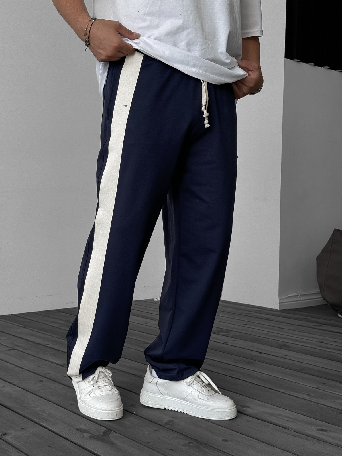 Navy Blue Straw Striped Pipe Leg Tracksuit