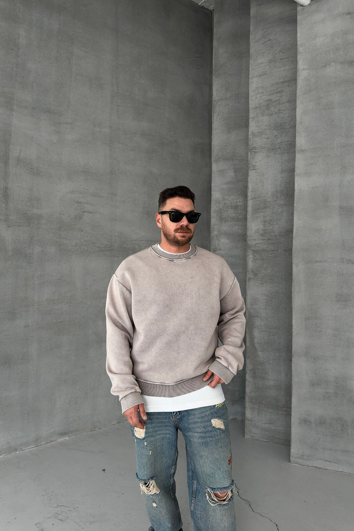 OVERSIZED CREW NECK WASHABLE SWEATSHIRT • GREY